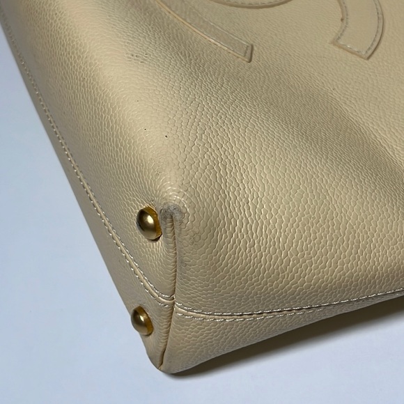 Chanel Caviar Tote w/ COA - Picture 17 of 17